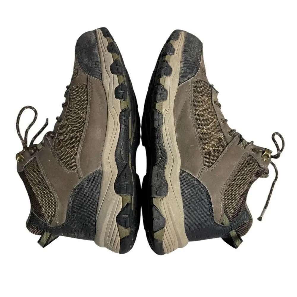 Skechers brown lace up waterproof ankle hiking boots size 9.5 wide width